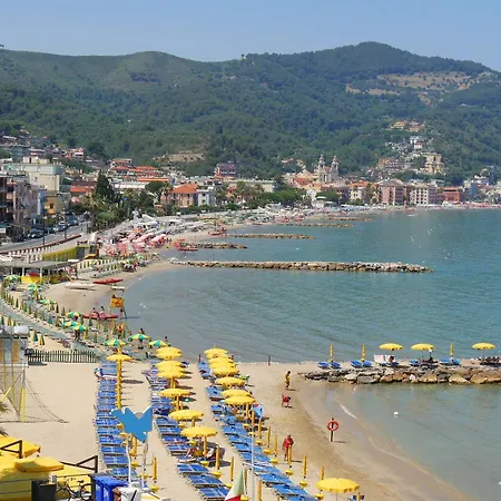 Appartement Le Conchiglie Di Grace - Happy Alassio